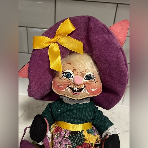 Annalee | Vintage 1998 Victoria bunny with tags 10” Easter Parade - Picture 6 of 9